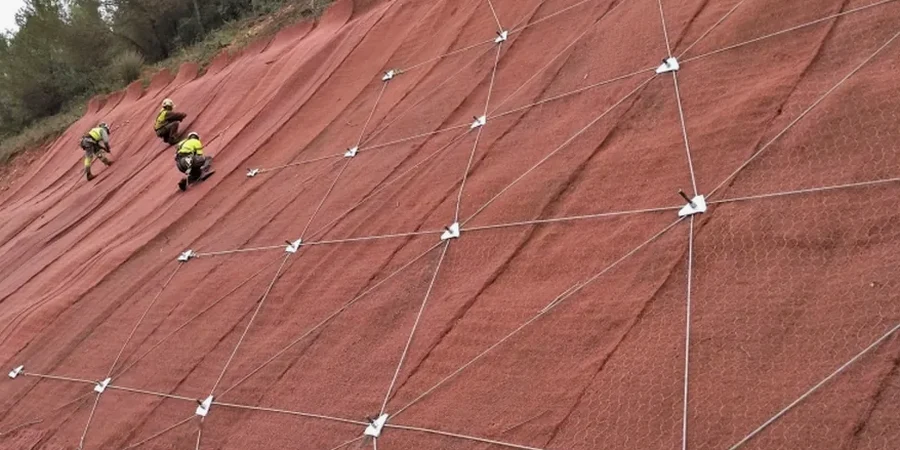 Análisis de Estabilidad de Taludes en Viña del Mar: Evaluación Geotécnica Frente al Riesgo Costero