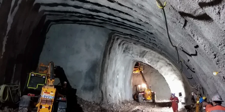 Análisis geotécnico para túneles en suelo blando en Viña del Mar